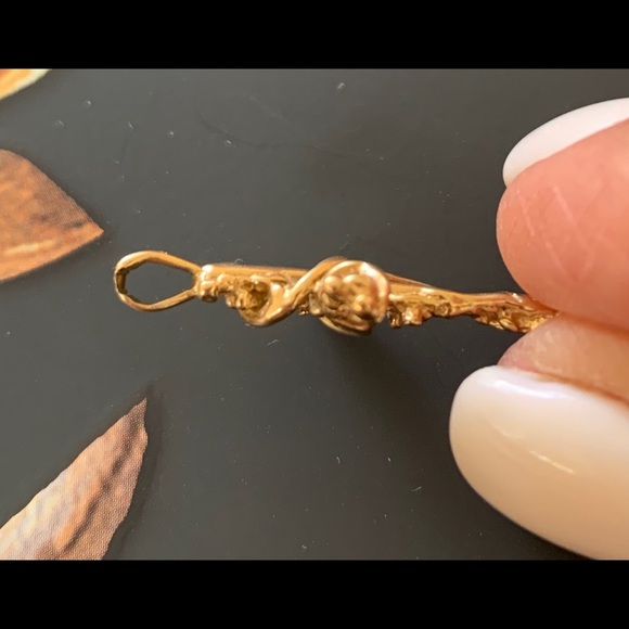 One of a kind🙏🏽Gold cross ✝️SC marking on back✝️ - Picture 3 of 6